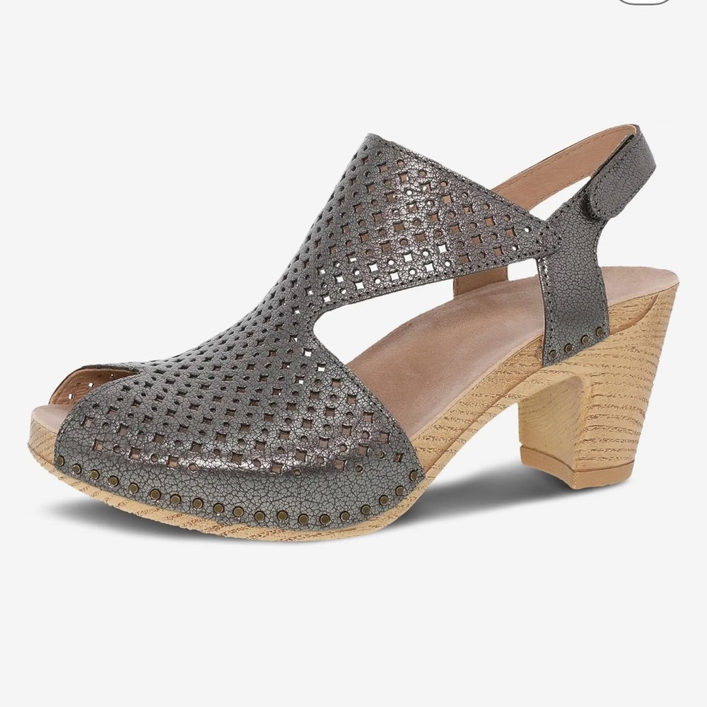 NWT Dansko Teagan Metallic Sandal